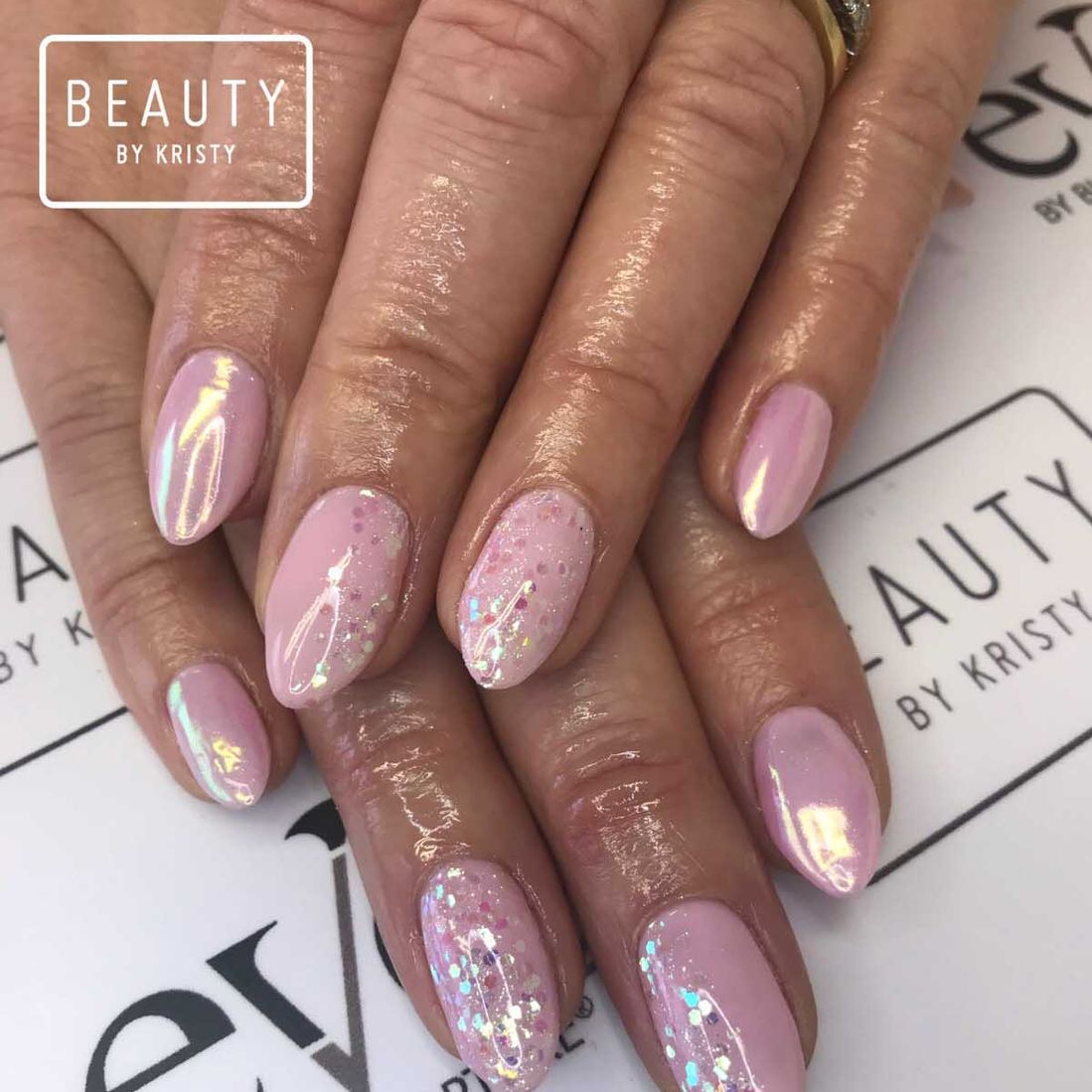 pink nails glitter