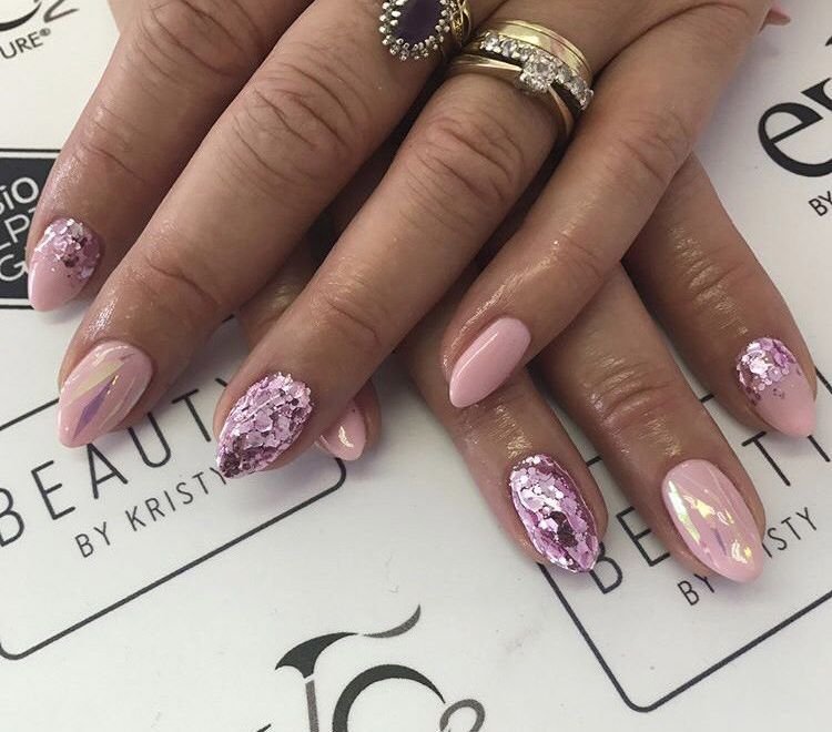 nails purple